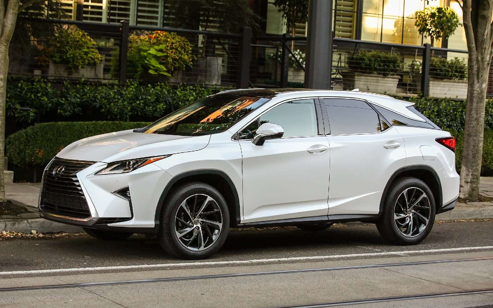 Toyota отзывает новые машины из-за риска потери управляемости — фото 572852