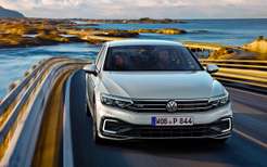 «Функции мультимедиа и автопилота Volkswagen Passat были обновлены как в версии с автопилотом, так и в рестайлинговой версии»