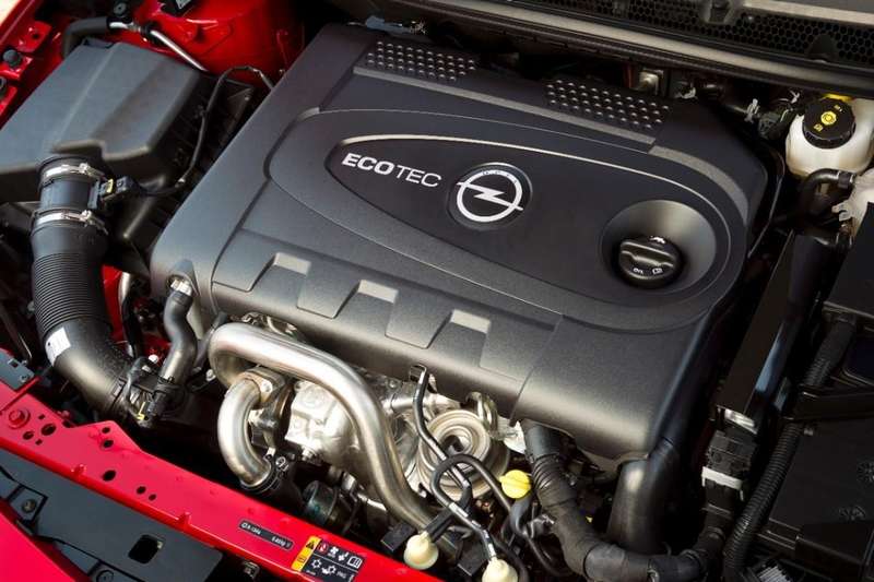 Opel 2.0 BiTurbo CDTi engine_no_copyright