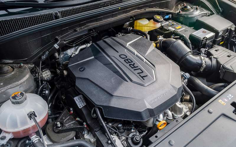 Обновленный Hyundai Santa Fe: тест самой мощной версии