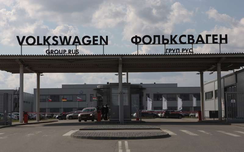 С завода Volkswagen в Калуге решило уволиться слишком много сотрудников