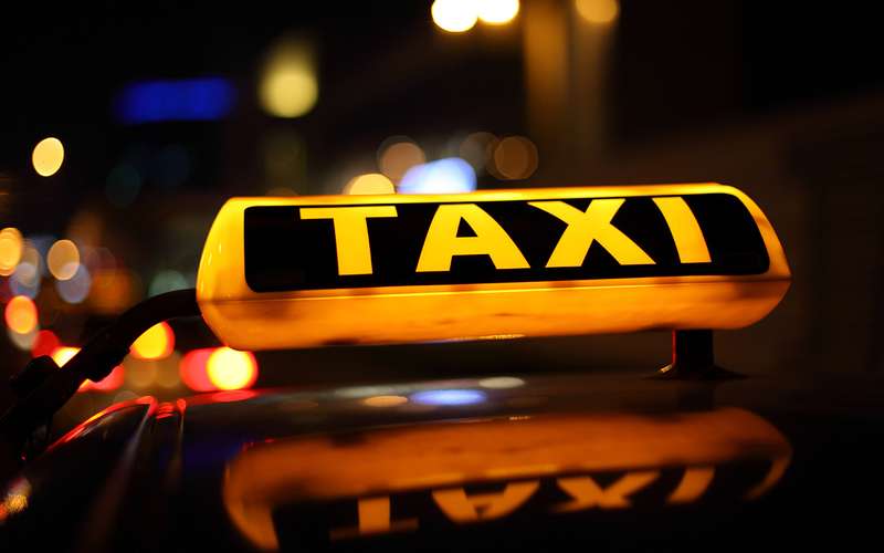 Бывшим убийцам запретят водить такси и общественный транспорт
