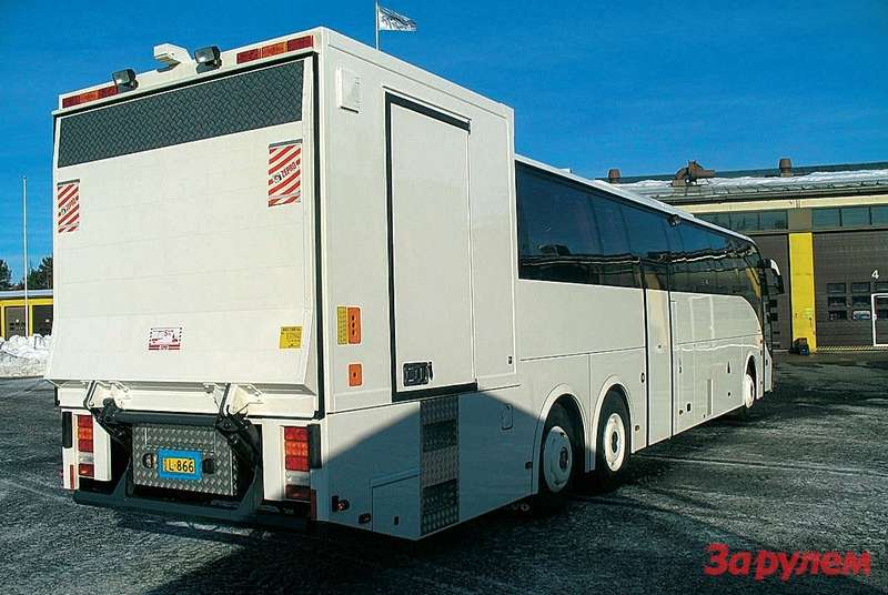Финская компания «Каррус» делает специальные автобусы с 1935 года. В частности, медицинские: в корме бытовой отсек и медицинская лаборатория.