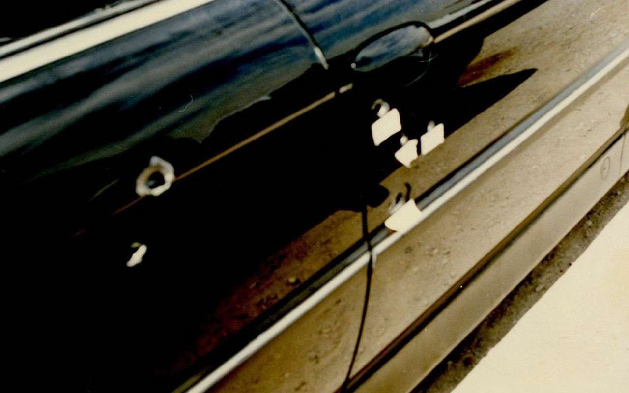 BMW застреленного Тупака никак не продадут — все дело в дырках — фото 1059705