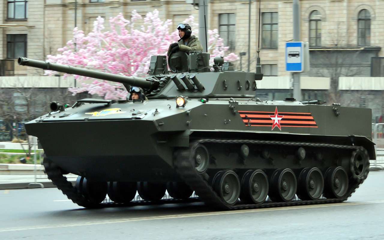 Боевая машина десанта: зачем российской армии БМП-лайт? — фото 922273