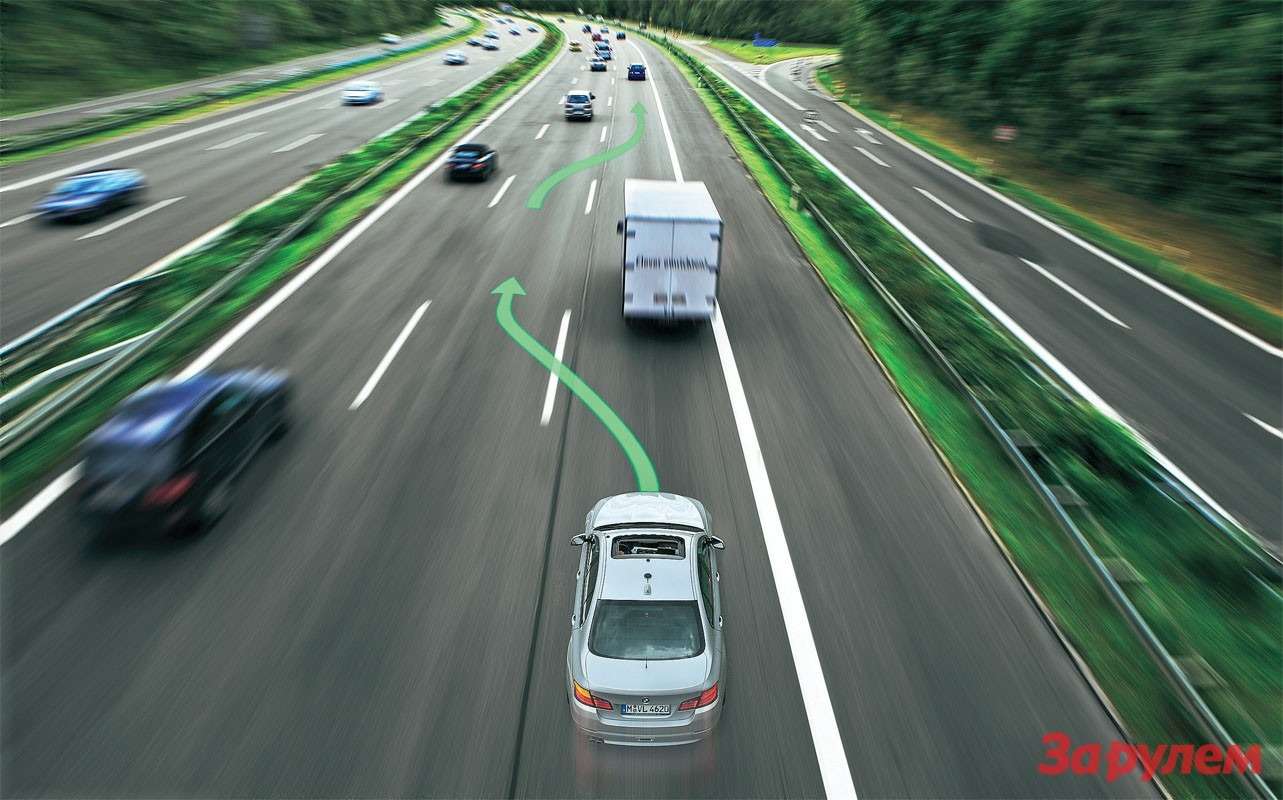 Уже сегодня БМВ готова выпускать автомобили, способные маневрировать на шоссе без вмешательства водителя. 