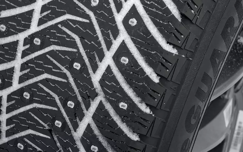 Шипованные шины для кроссоверов — выбор экспертов «За рулем»