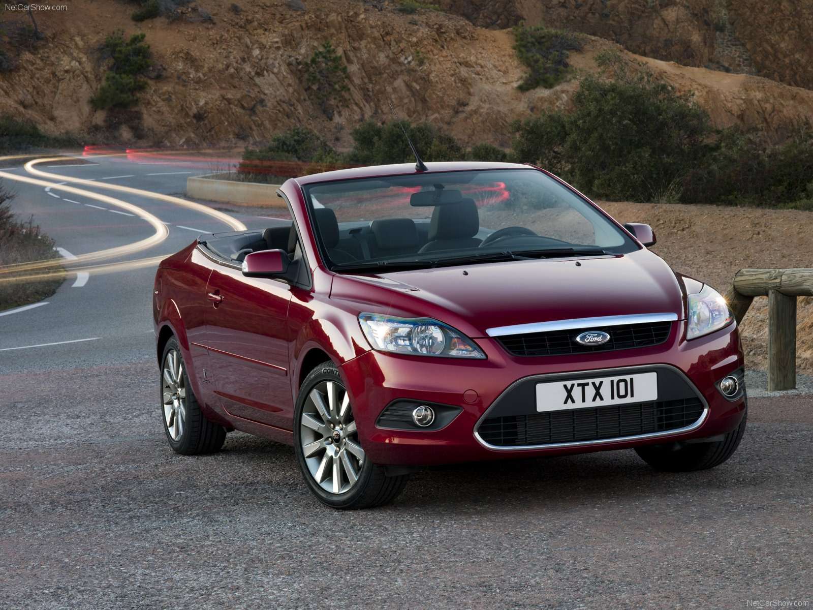 Ford-Focus_Coupe-Cabriolet_2008_1600x1200_wallpaper_02