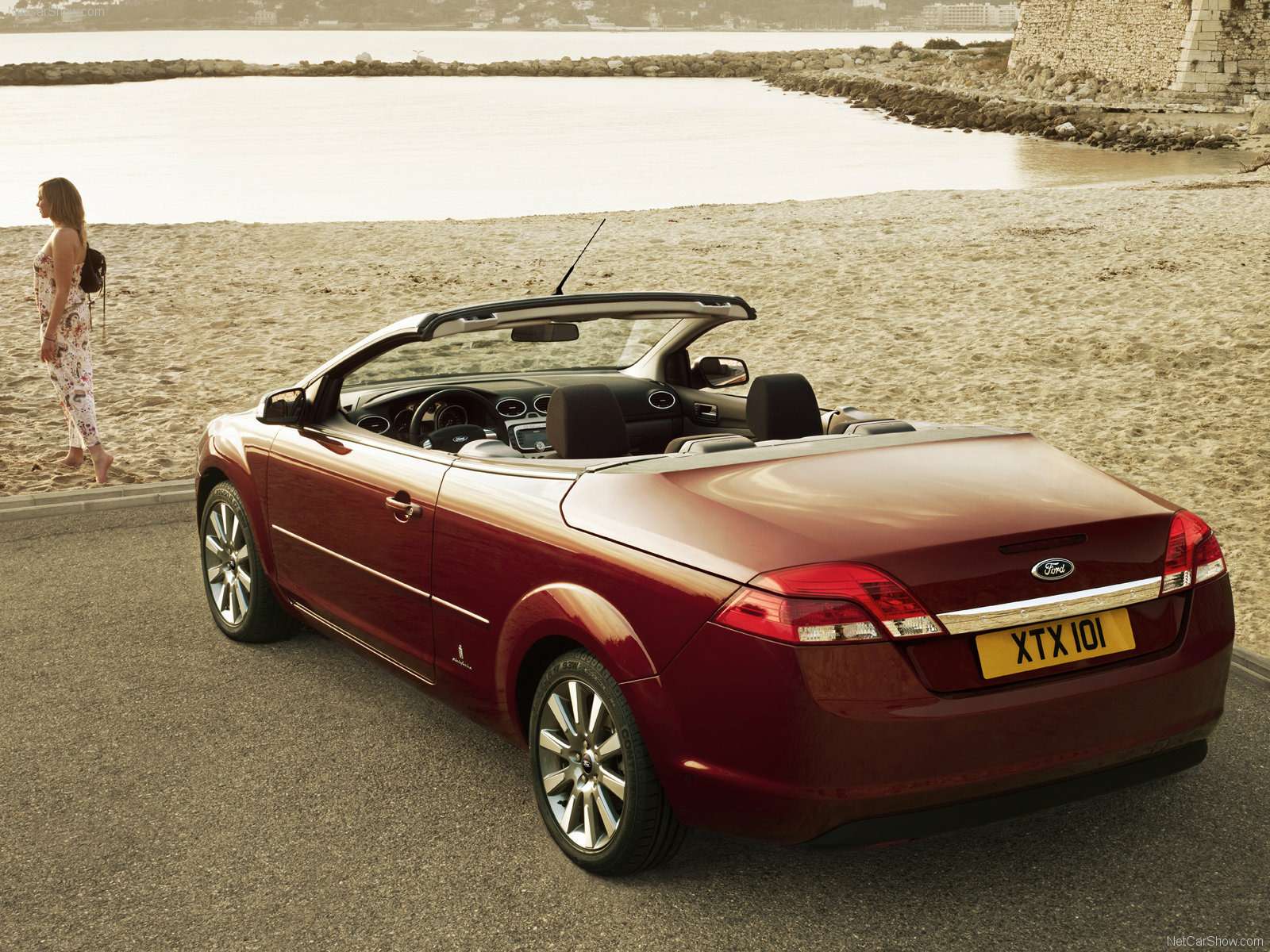 Ford-Focus_Coupe-Cabriolet_2008_1600x1200_wallpaper_05