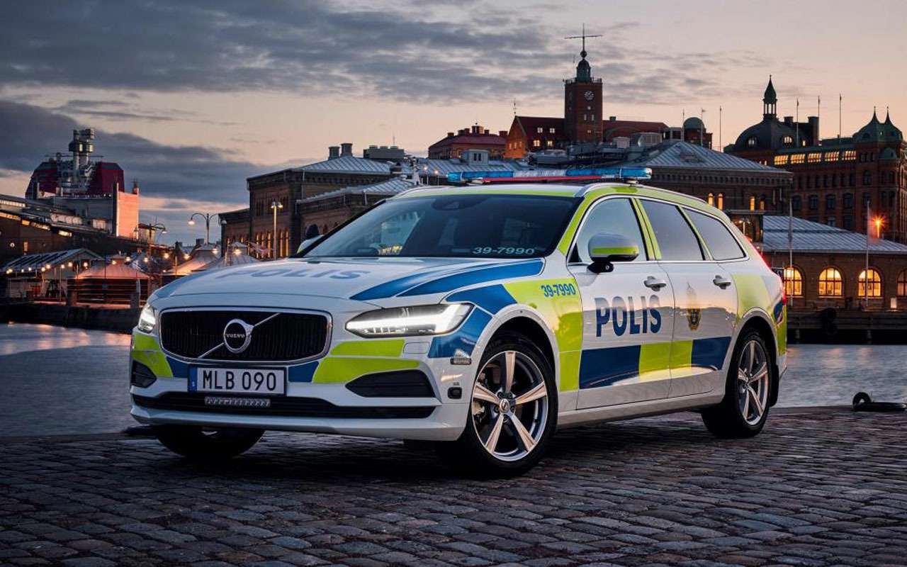 Топ-22 лучших и худших полицейских автомобилей мира — фото 983552