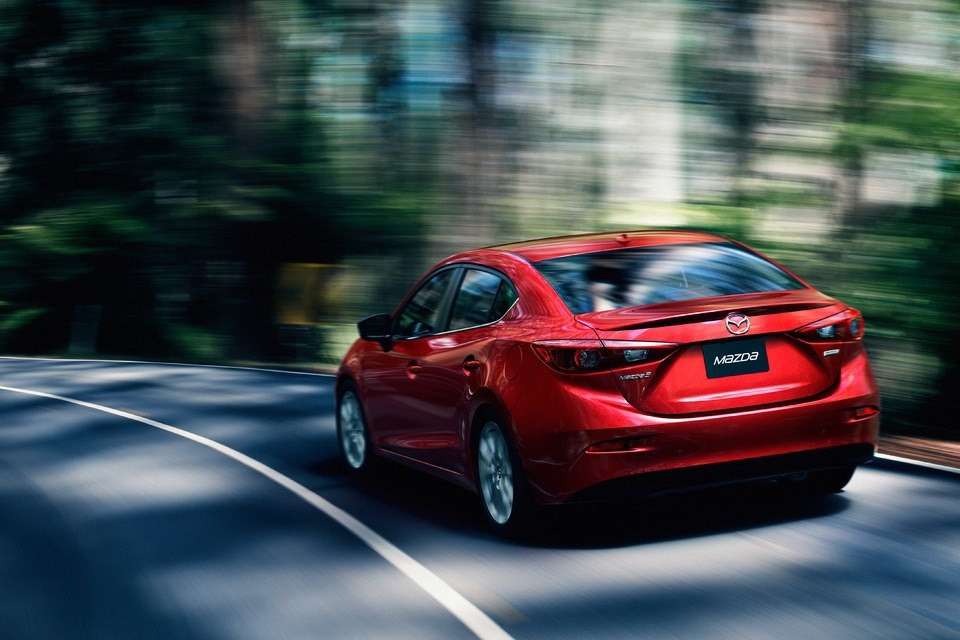 2014 Mazda3 Sedan 6[2] no copyright (34)