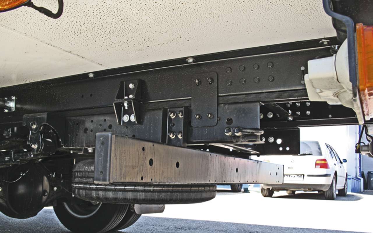 Самый легкий грузовик HINO: подробный обзор — фото 1288602