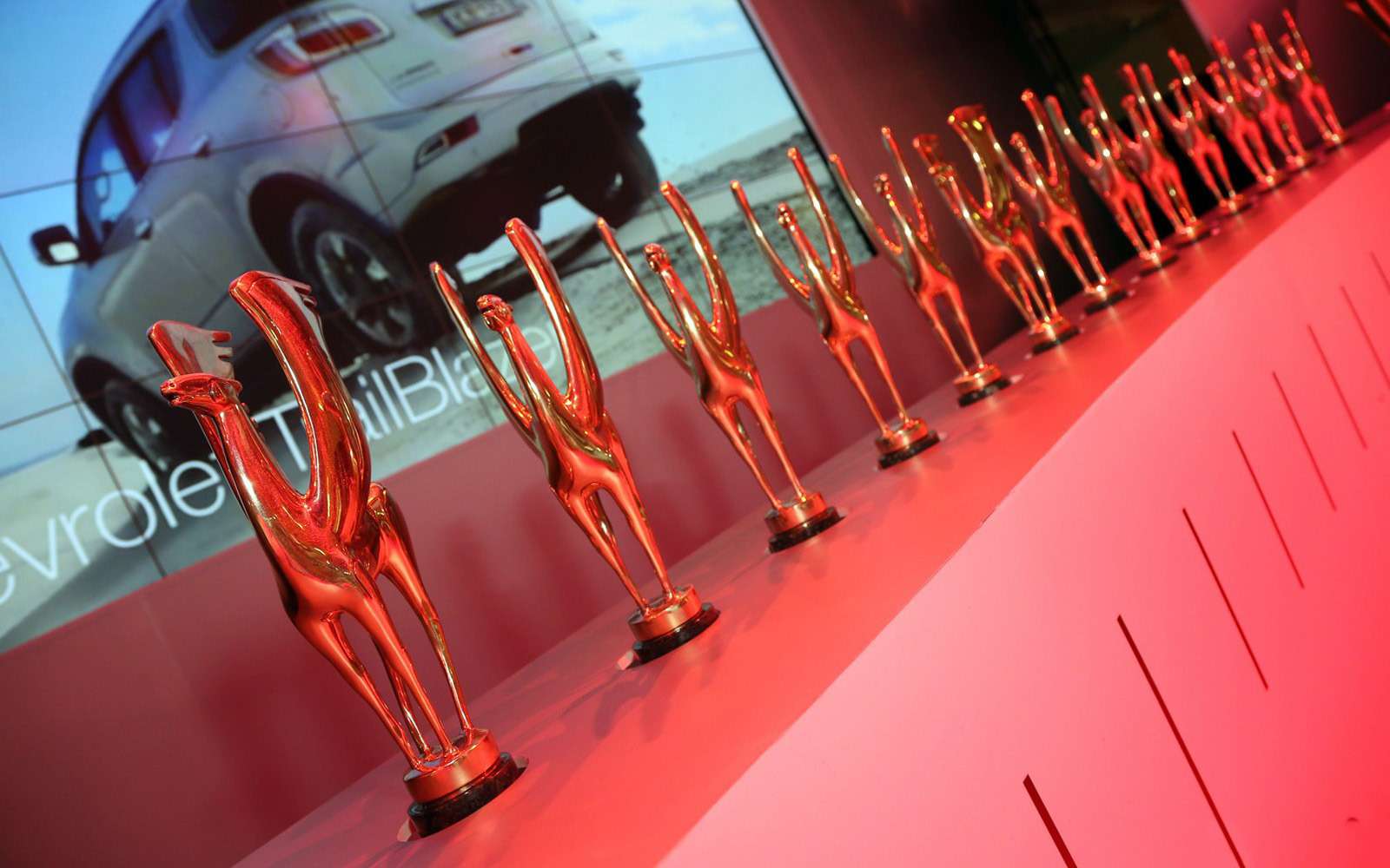 С 2001 года Гран-gри «За рулем» присуждался в трех разных номинациях: кроме «Лучшего автомобиля» это «Прорыв года» и «Доверие потребителя».