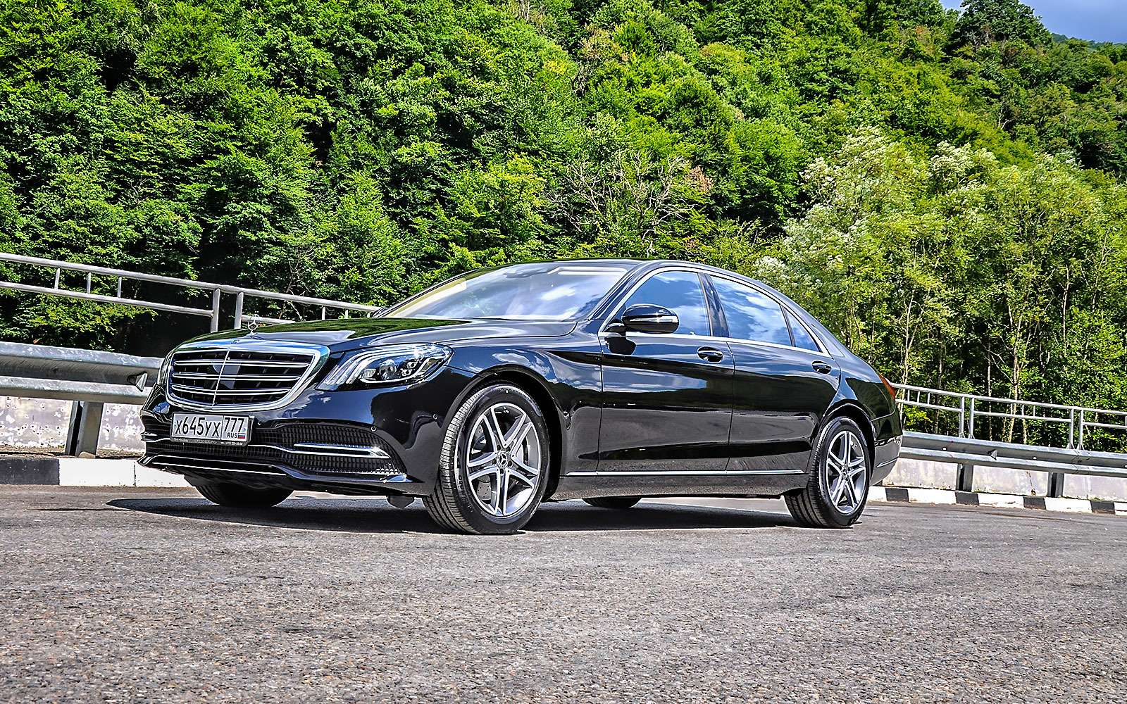 Mercedes-Benz S-класса: с обновленным лицом и новыми моторами — фото 786213