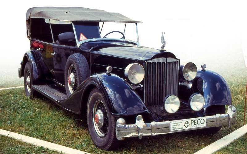 Packard Super Eight 1939: связей с этим иностранцем можно не бояться!