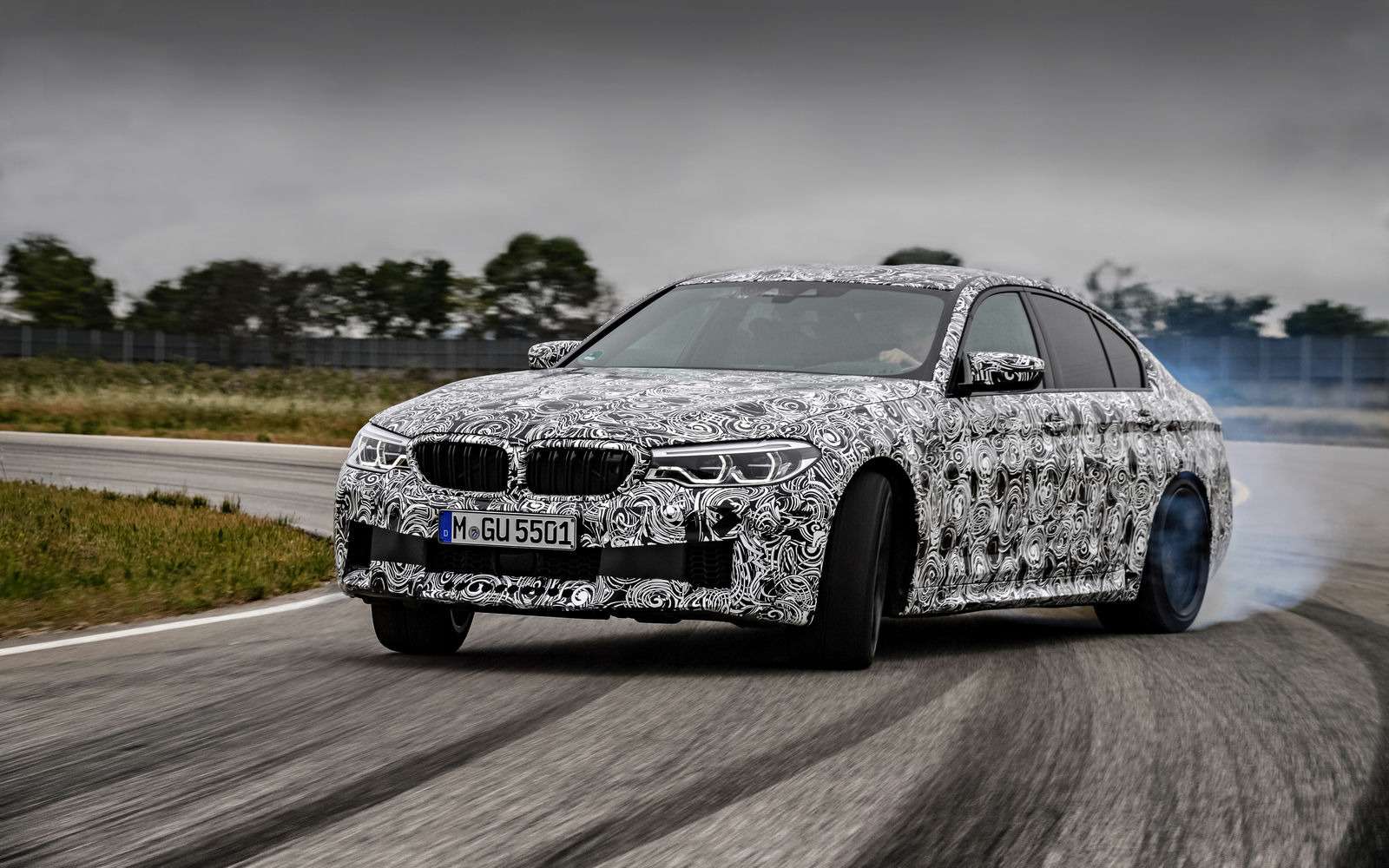 Отключаемый полный привод: в BMW рассказали о новом спортседане M5 — фото 752686