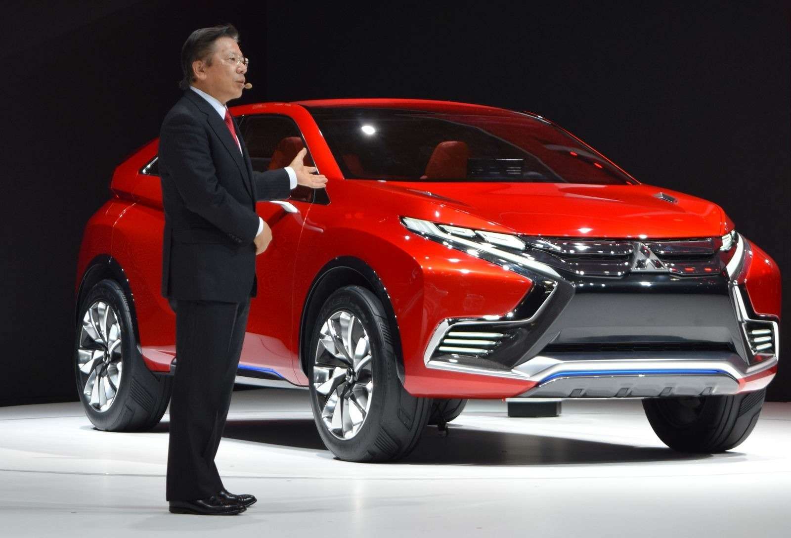 Mitsubishi намерена продолжить разработки автомобилей в стиле Lada XRay — фото 369180