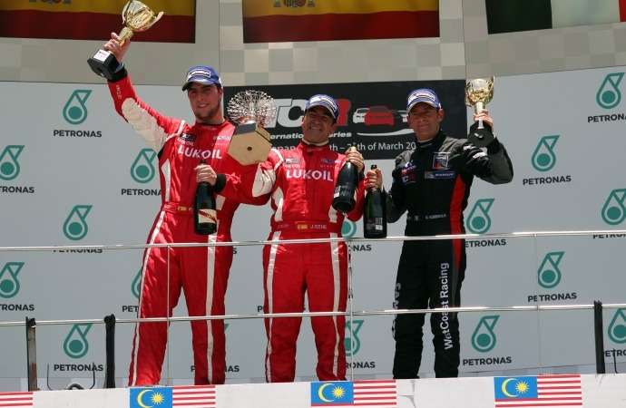 TCR_Race 2_podium