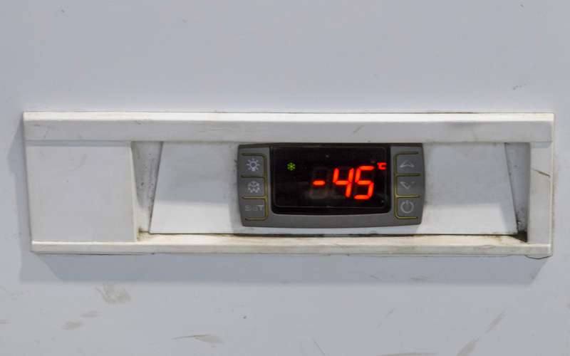 Ремни в камере при температуре –45 °C.