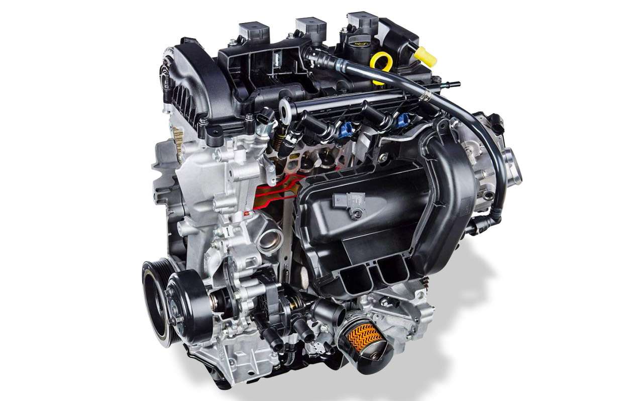 Помимо уже знакомого 2-литрового Дюратека в гамме Экоспорта появился трехцилиндровый 1,5-литровый двигатель новой серии Dragon. По своим предельным возможностям (123 л.с., 151 Н·м) он близок к локализованному 1,6‑литровому мотору Sigma (122 л.с., 148 Н·м). Схожи и динамические показатели. Трехцилиндровый двигатель работает не с преселективом PowerShift, а с 6-ступенчатым автоматом 6F15. Базовая коробка – механическая.