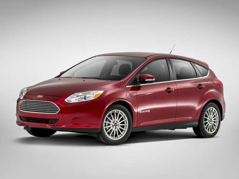 Все дальше и дальше: «зеленый» Ford Focus дотянет до цивилизации
