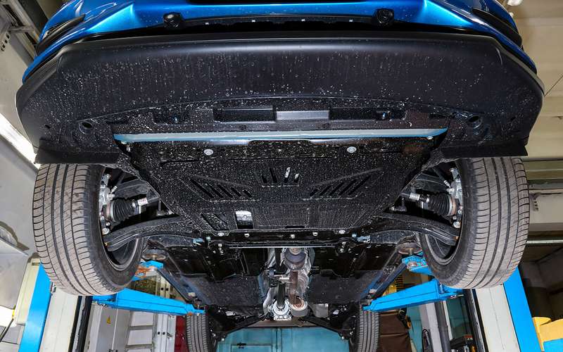Renault Arkana, Nissan Qashqai, Kia Sportage: проверка бездорожьем и асфальтом