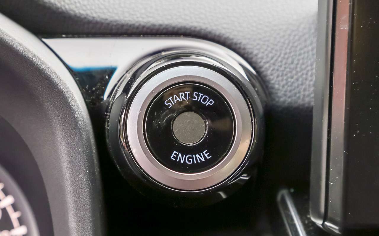 Вклад в борьбу с угонами: в кнопку запуска двигателя встроен сенсор отпечатков пальцев.