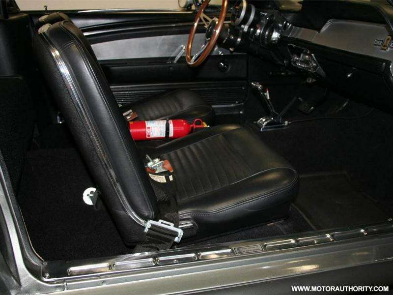 Купить за 60 секунд: Ford Shelby Mustang «Eleanor» 1967 года — фото 348828