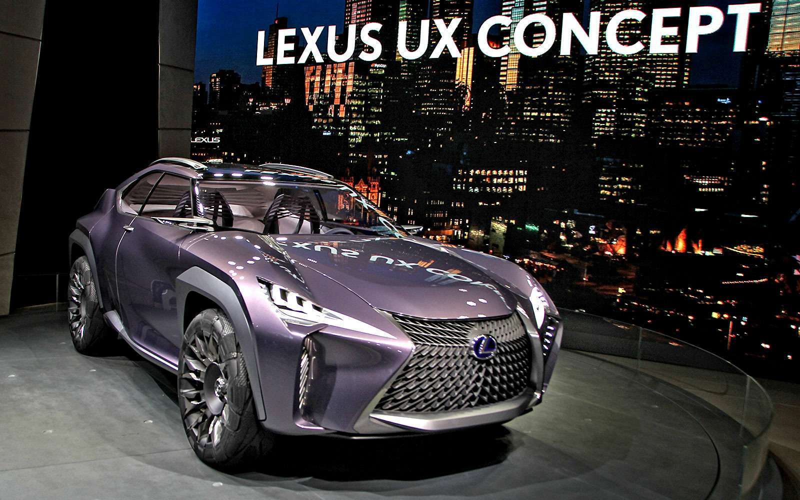 Lexus заменит кроссовером хэтчбек. Его покажут в Женеве — фото 641819