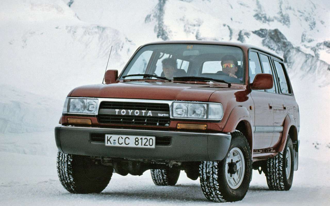 Toyota Land Cruiser 80 быстро обрел имена «кукурузер» и «круизер». Последнее даже можно услышать в хите «Владивосток-2000».