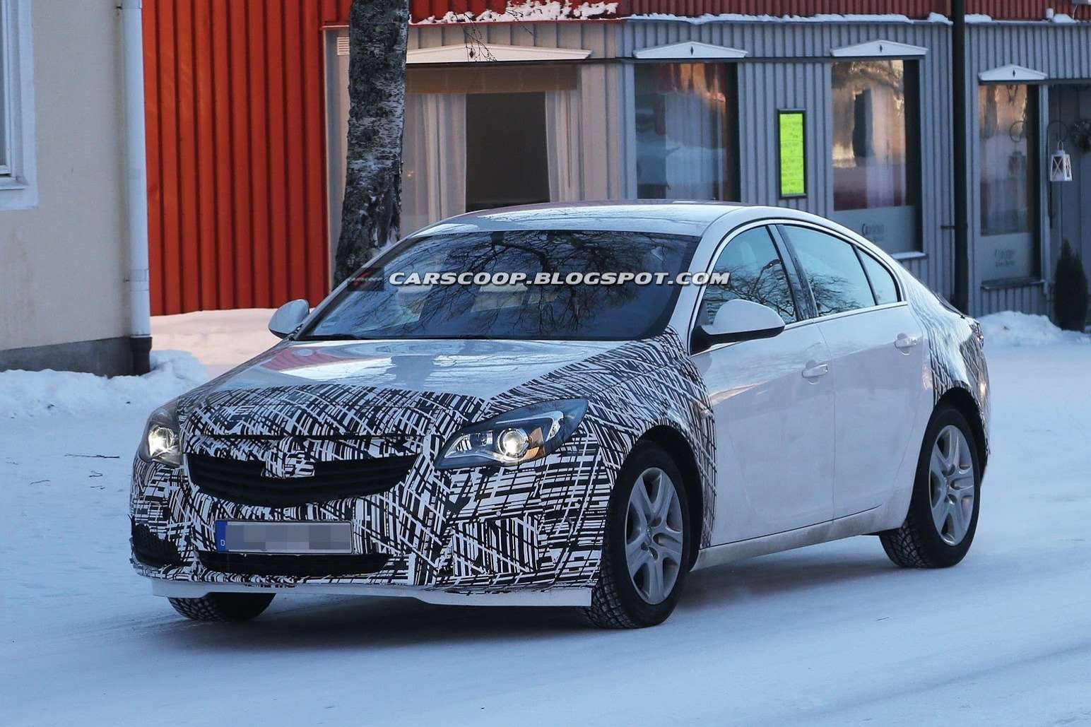 Restyled Opel Insignia test prototype side-front view 2_no_copyright