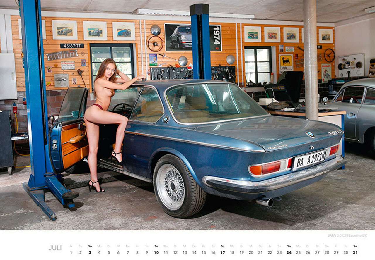 Календарь с девушками «Мечты механика-2022» вышел в свет — фото 1289493