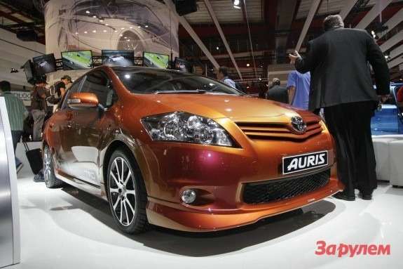 Toyota Auris TRD Supercharged side-front view 3