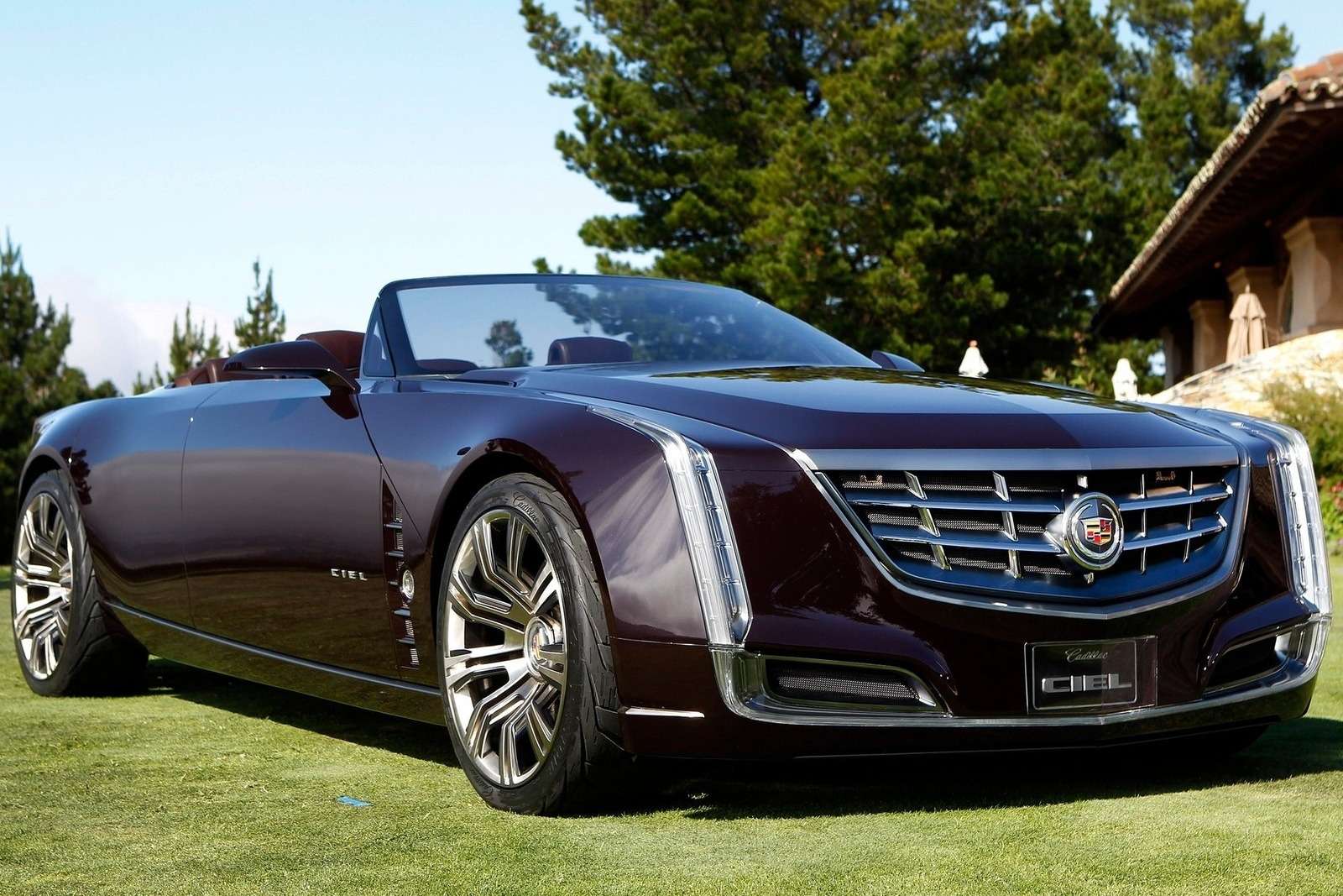 Cadillac Ciel Concept side-front view