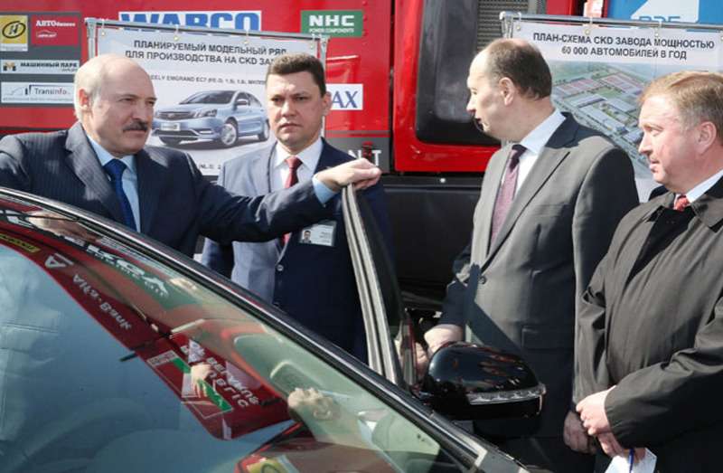 Лукашенко обязал чиновников пересесть на китайские автомобили