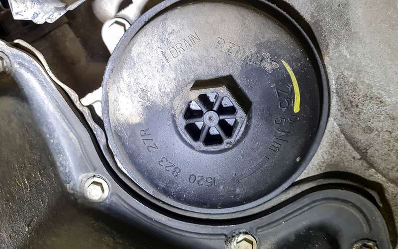 Renault Duster с турбомотором — делаем ТО и экономим!