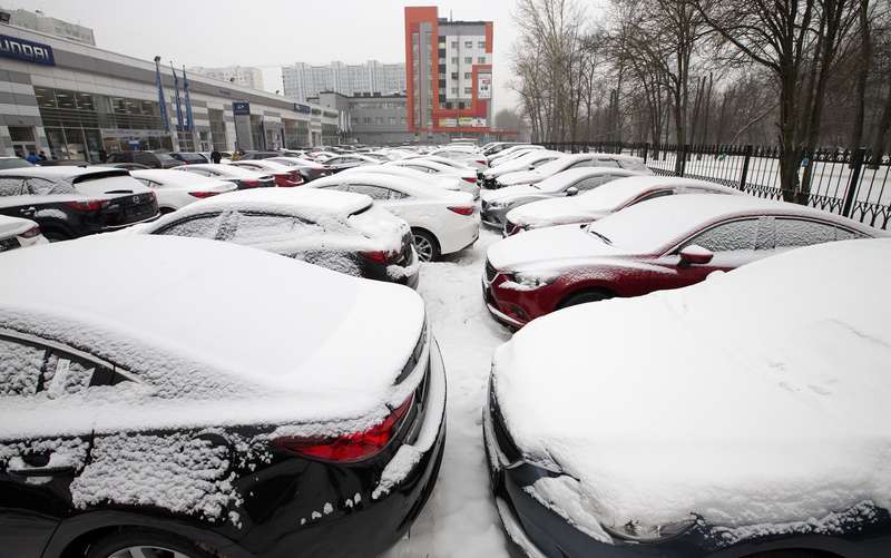 Большинство россиян не планируют покупать автомобиль