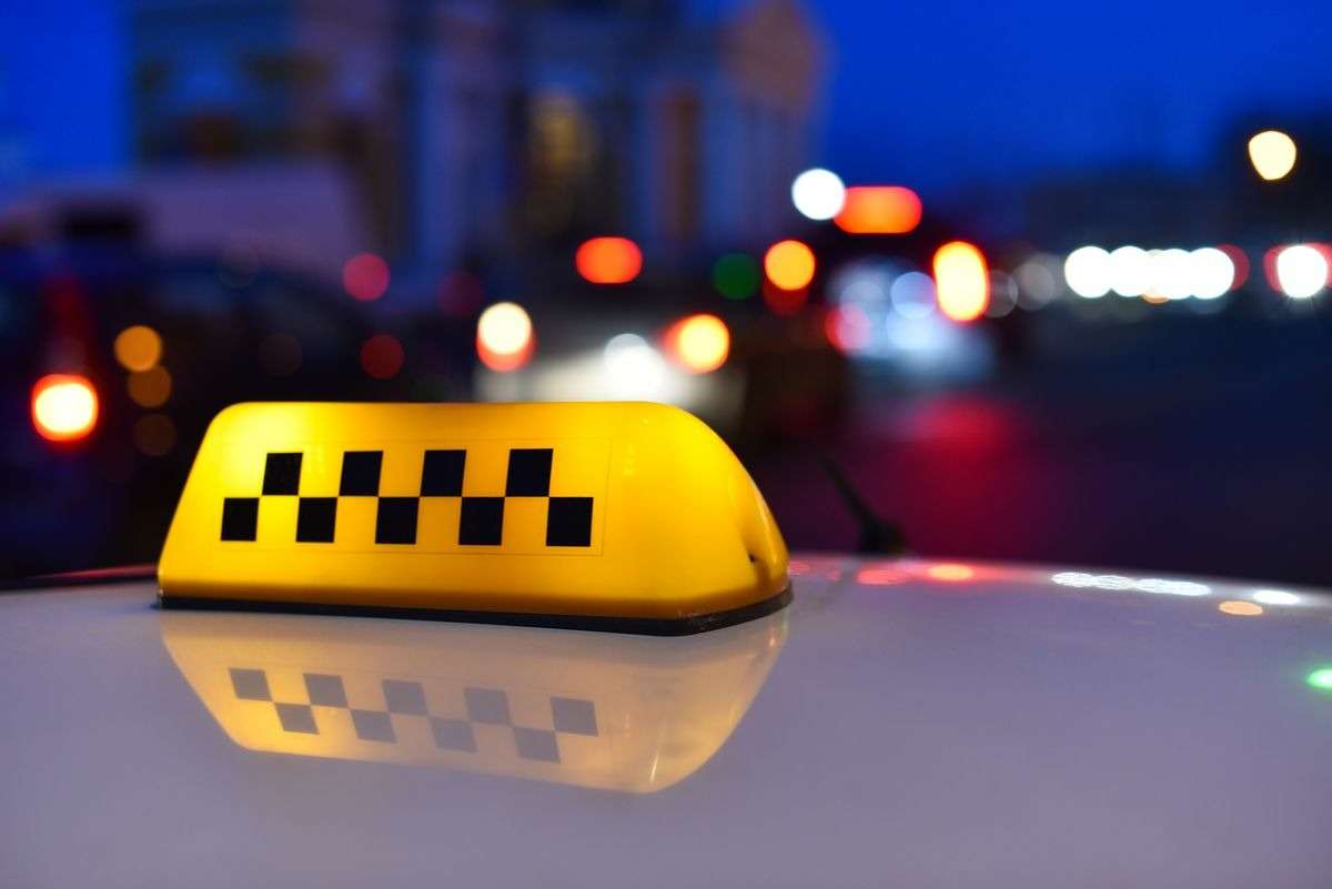 Сочинский таксист: «Мой рекорд — 40 поездок и 700 км за смену» — фото 1209853