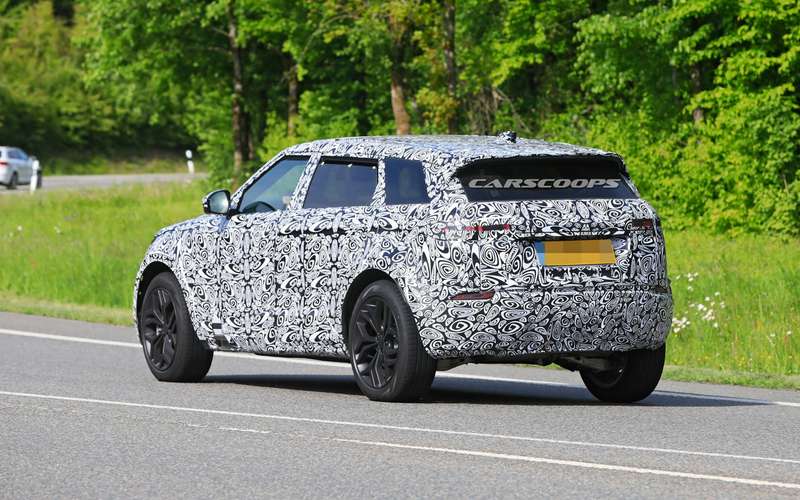 Удлиненный Range Rover Evoque на тестах: первые фото