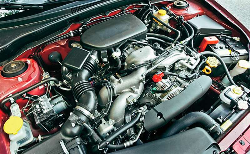 Моторы серии EJ прозвали «ежами» – по латинскому индексу. Атмосферные агрегаты 2.0 и 2.5 визуально ничем не отличаются друг от друга.