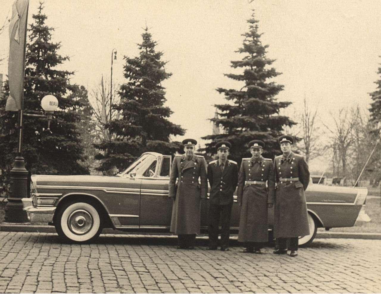 Парадные и повседневные: легковые автомобили Советской Армии — фото 846557
