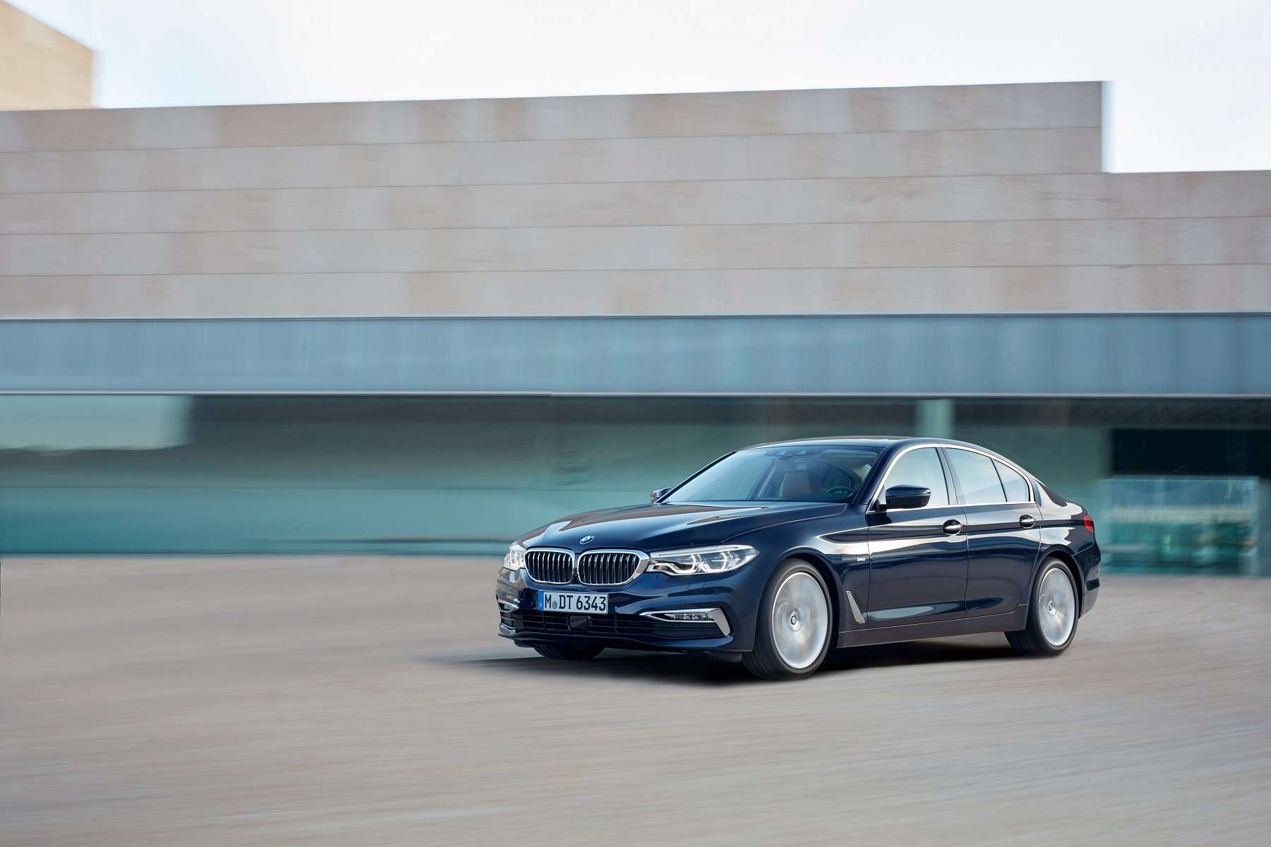 Головоломка по-баварски: BMW представила новый седан 5-й серии — фото 648256