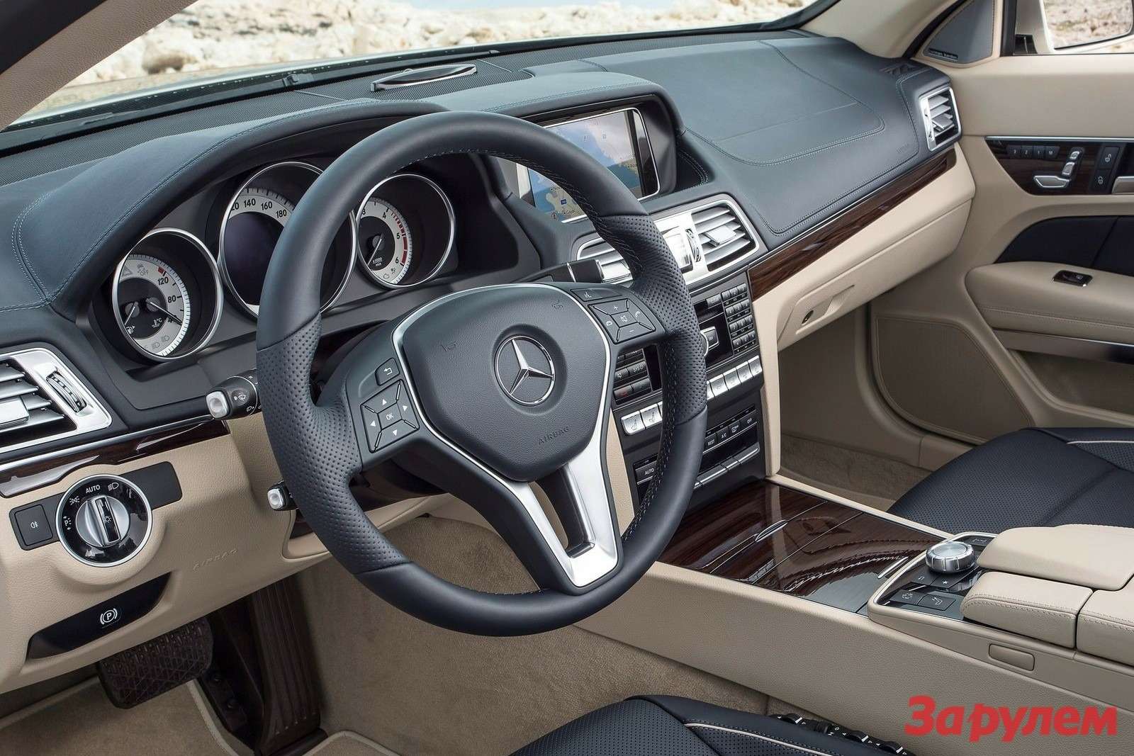 Mercedes-Benz-E-Class_Cabriolet_2014_1600x1200_wallpaper_13