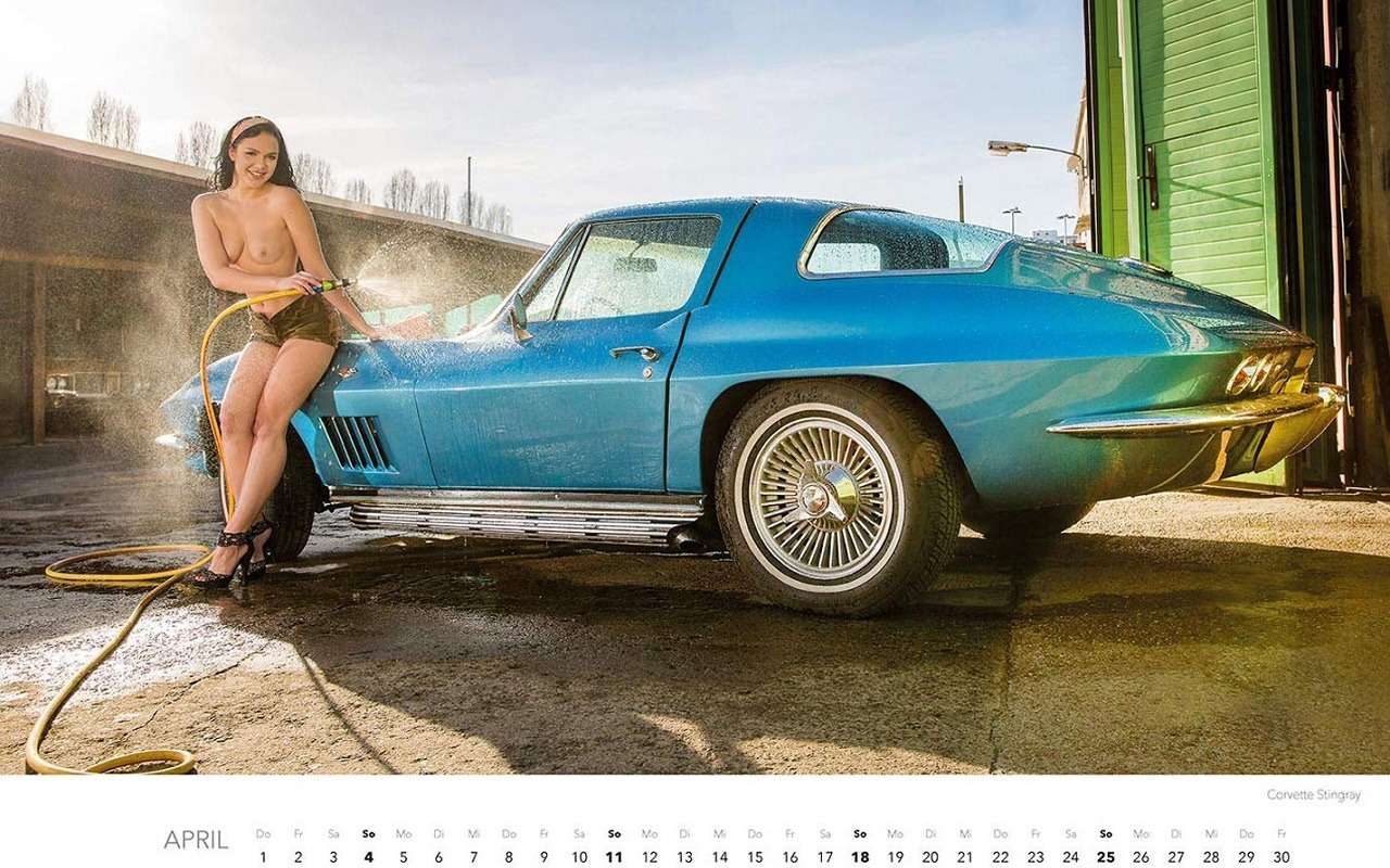 Девушки на автомойке — пожалуй, лучший календарь 2021 года — фото 1203382