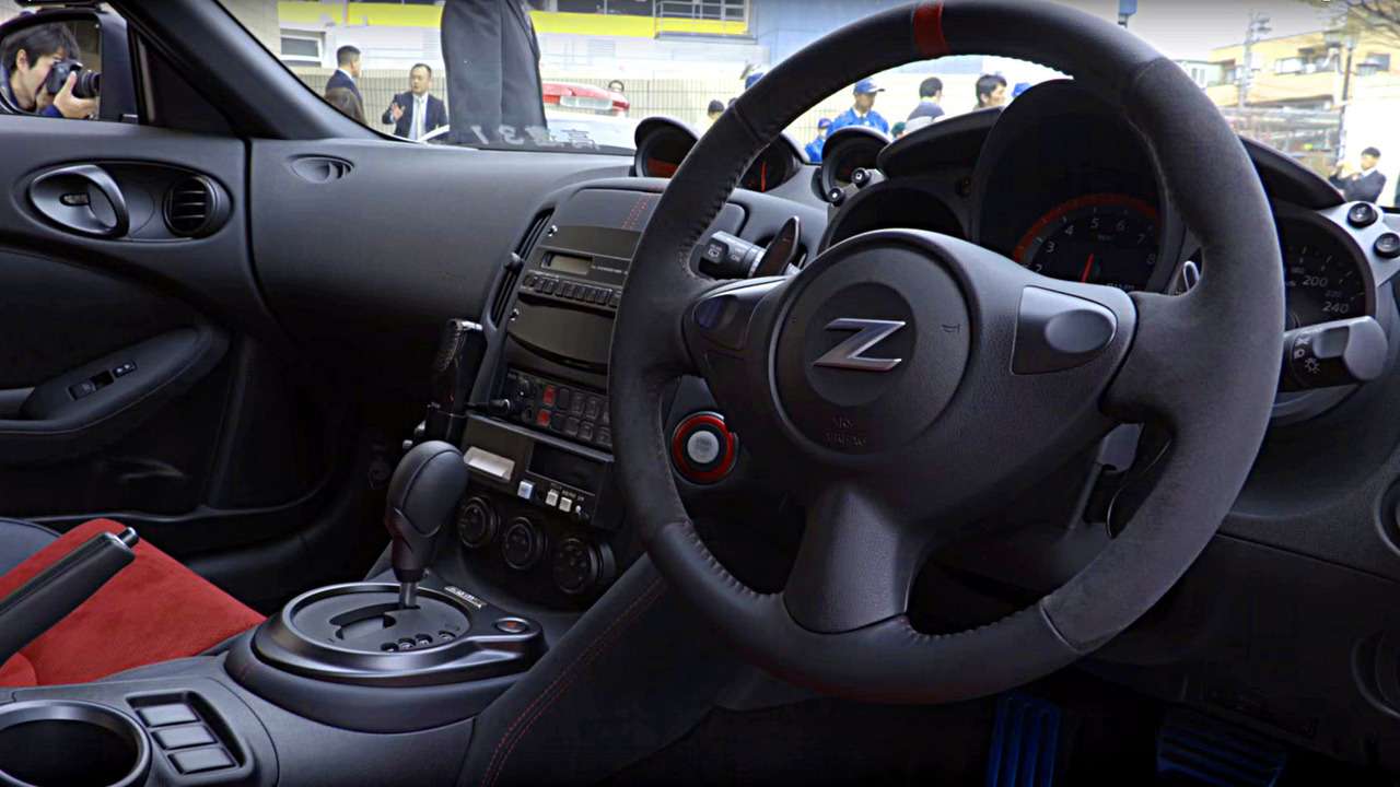 Перехватчик по-японски: Nissan Z Nismo заступили в дозор — фото 590521