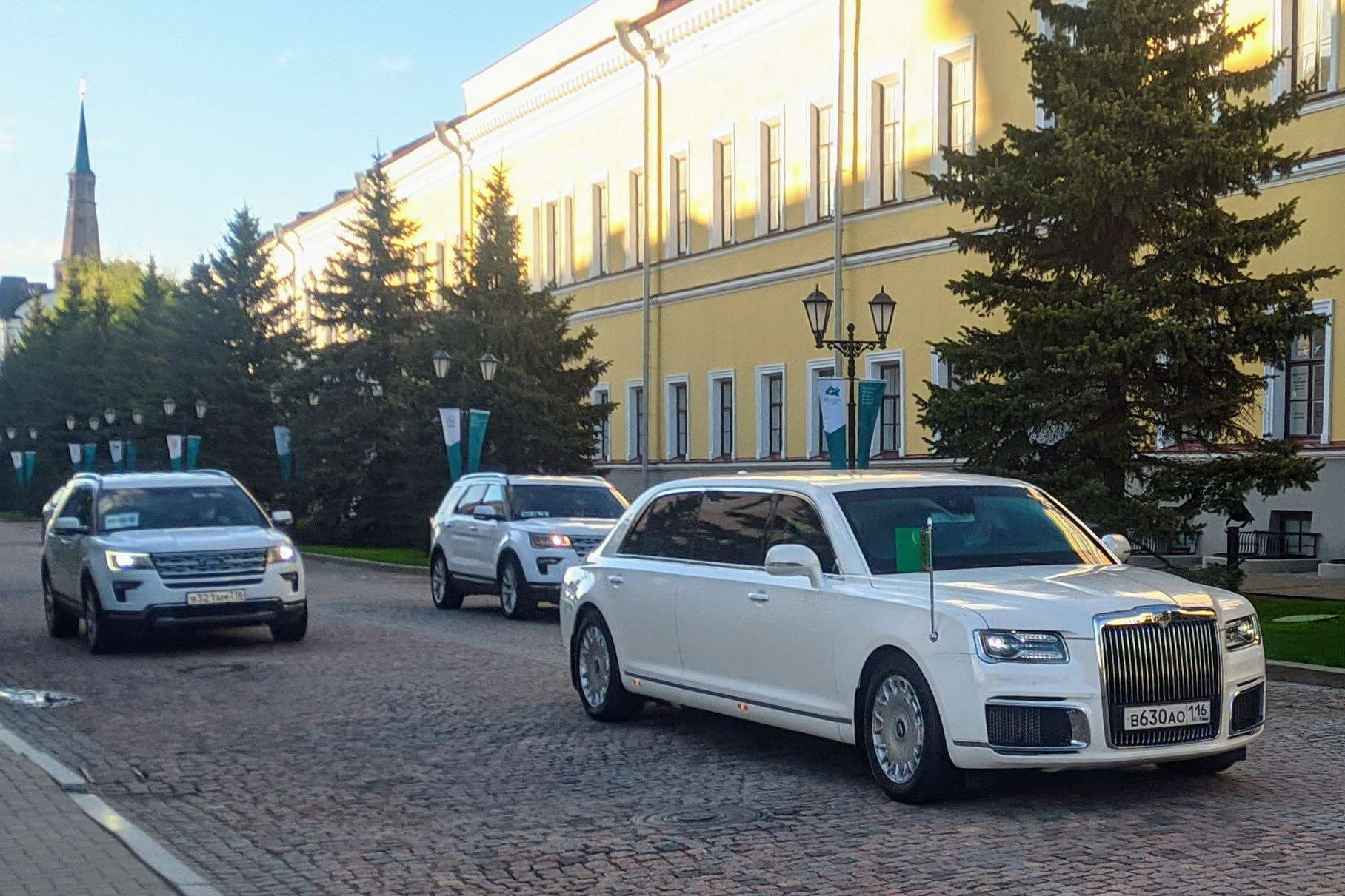 Не только у Путина: в Татарстане появился лимузин Aurus за 100 млн рублей — фото 1335698