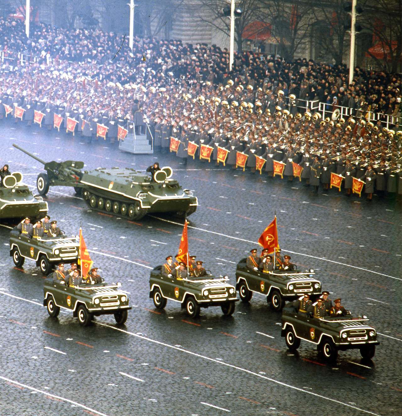 Парадные и повседневные: легковые автомобили Советской Армии — фото 846563
