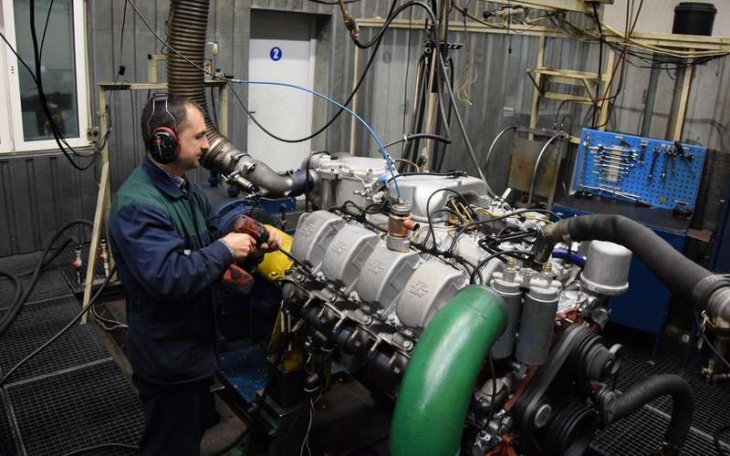 В Ярославской области начался выпуск нового 420-сильного двигателя