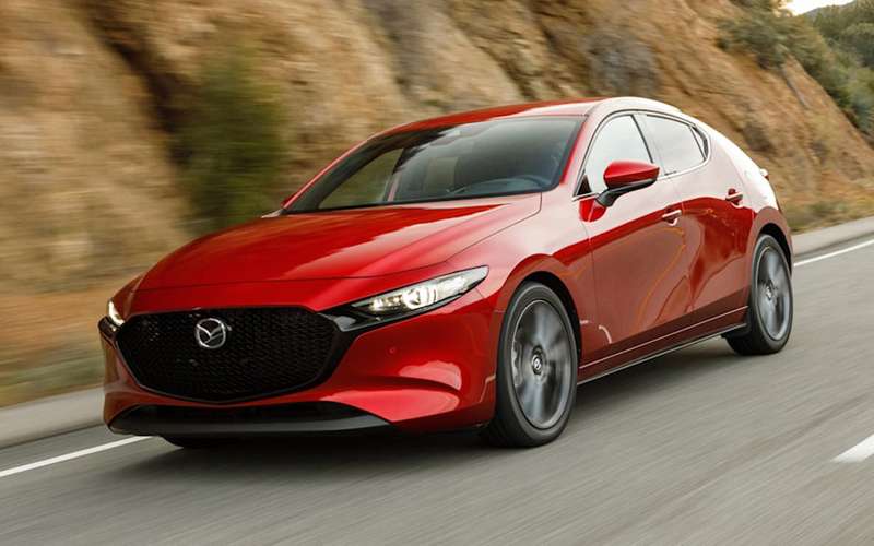 Mazda 3 получит турбомотор и полный привод