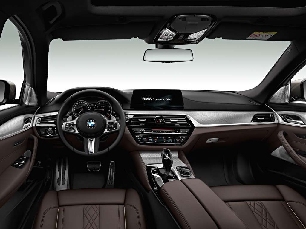 Впервые: BMW представила «пятерку» с четырьмя турбонагнетателями — фото 742711